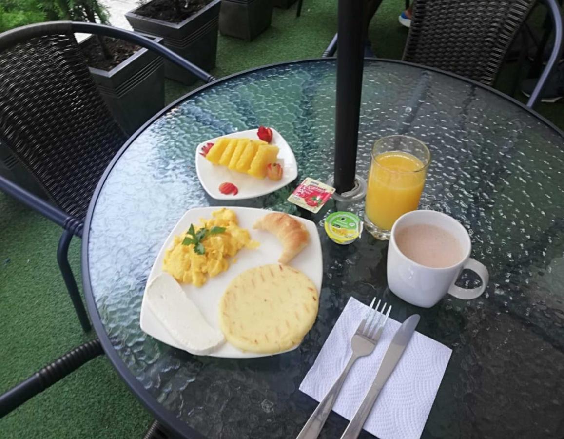Hotel Boutique Laureles Medellín Eksteriør billede